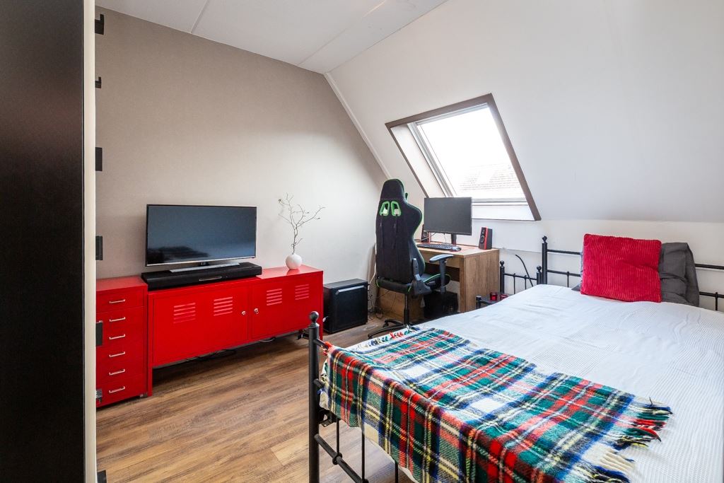 Jongenskamer Moerbeibloesem https://www.molenaarvastgoedstyling.nl/wp-content/uploads/2022/02/Jongenskamer-Moerbeibloesem.jpg
