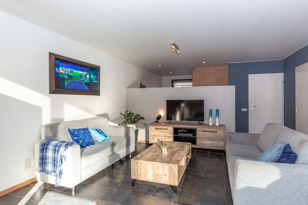 Woonkamer Moerbeibloesem https://www.molenaarvastgoedstyling.nl/wp-content/uploads/2022/02/Woonkamer-Moerbeibloesem.jpg