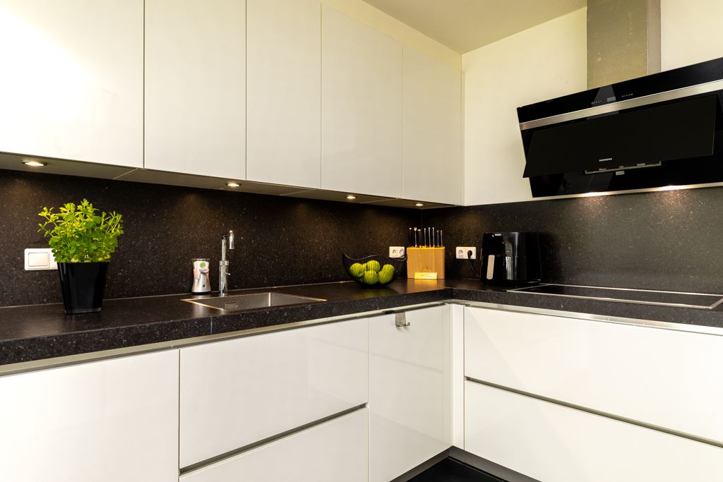 Keuken Anholtseweg https://www.molenaarvastgoedstyling.nl/wp-content/uploads/2023/04/Keuken-Anholtseweg.jpg