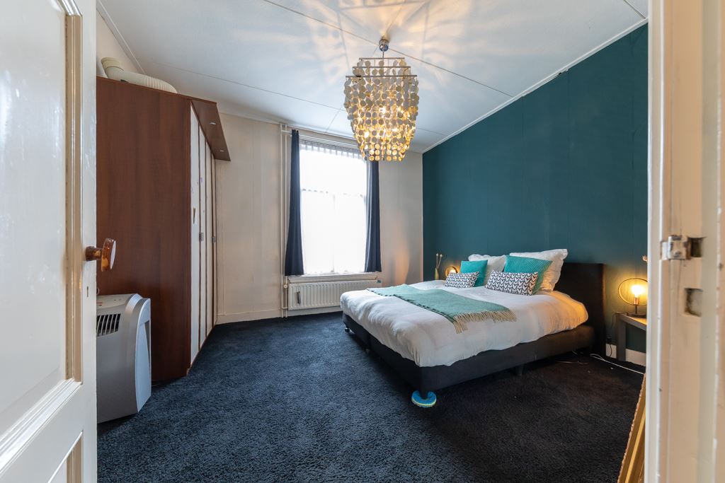 Master bedroom Deurvorststraat https://www.molenaarvastgoedstyling.nl/wp-content/uploads/2024/02/Master-bedroom-Deurvorststraat.jpg
