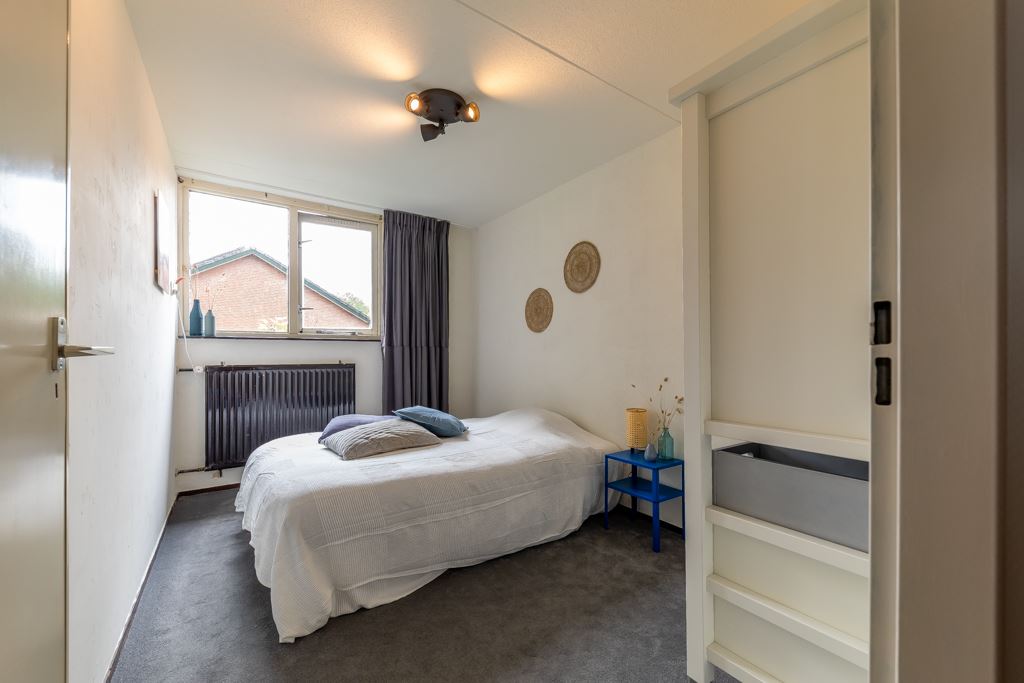 Behtlehemstraat slaapkamer https://www.molenaarvastgoedstyling.nl/wp-content/uploads/2024/06/Behtlehemstraat-slaapkamer.jpg